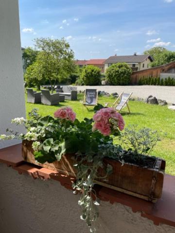 Hotel Garni Kern Halfing Экстерьер фото