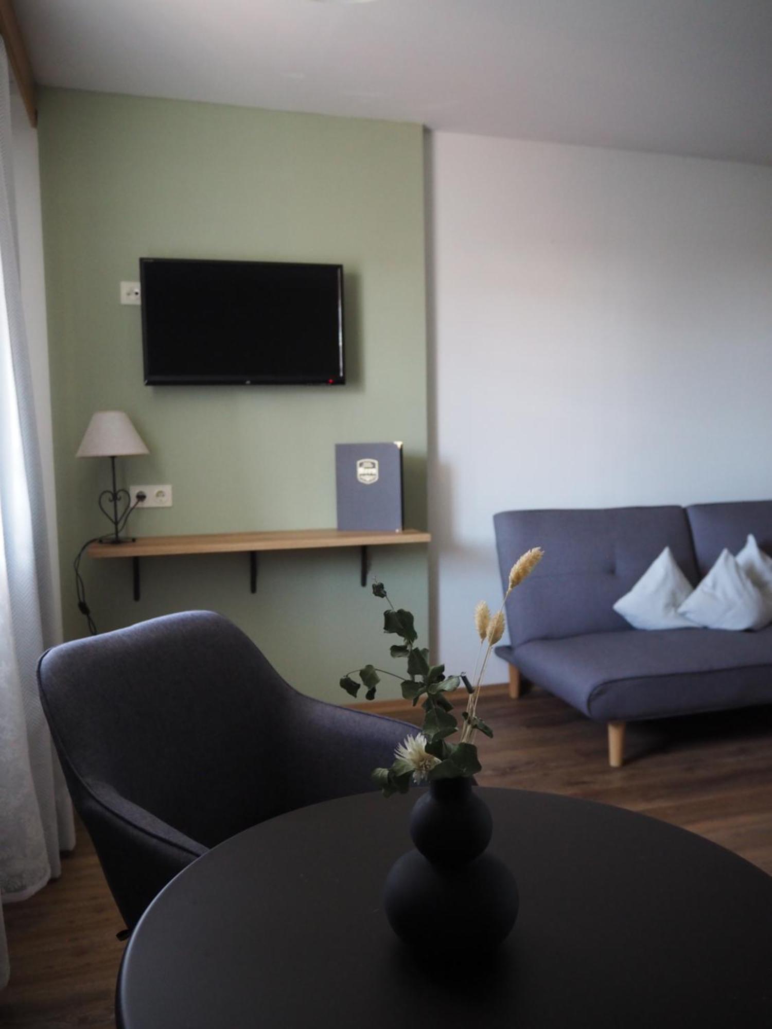 Hotel Garni Kern Halfing Экстерьер фото