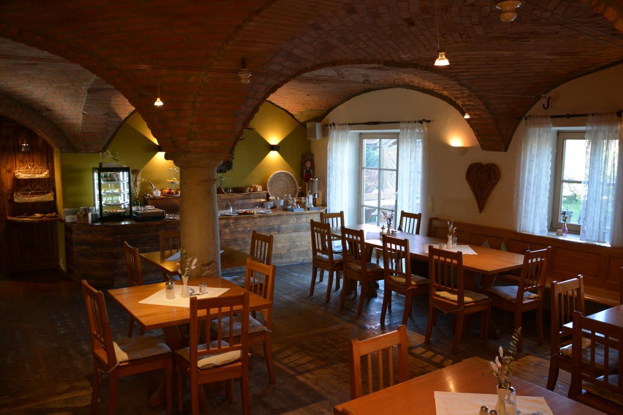 Hotel Garni Kern Halfing Экстерьер фото